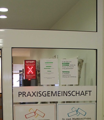 Praxis Ampel für Eingangstüren